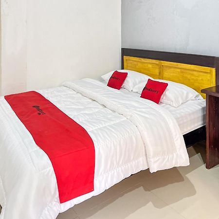 Reddoorz At Rose House Simpang Pemda Medan Selayan Hotel Sunggal Buitenkant foto