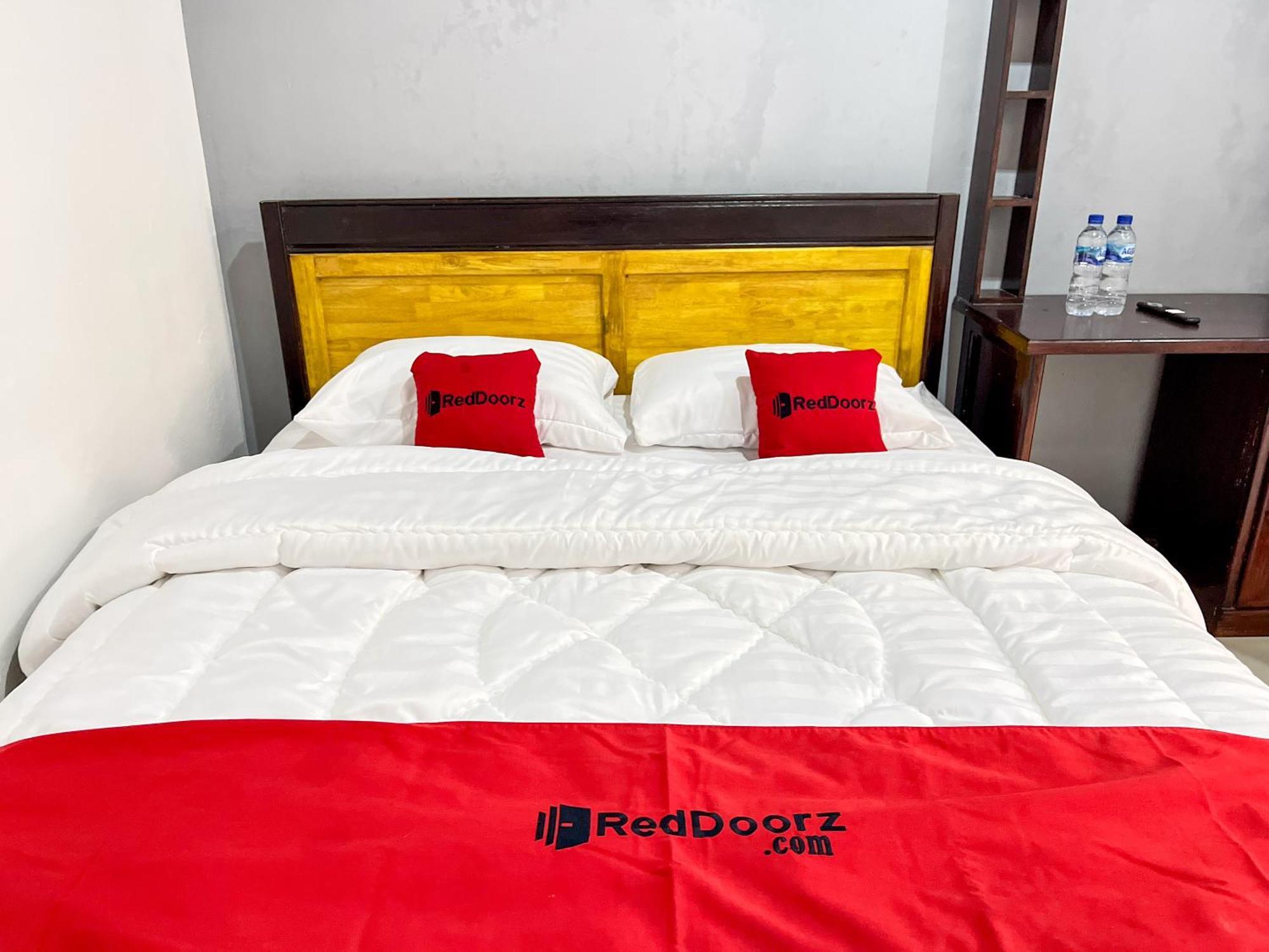 Reddoorz At Rose House Simpang Pemda Medan Selayan Hotel Sunggal Buitenkant foto